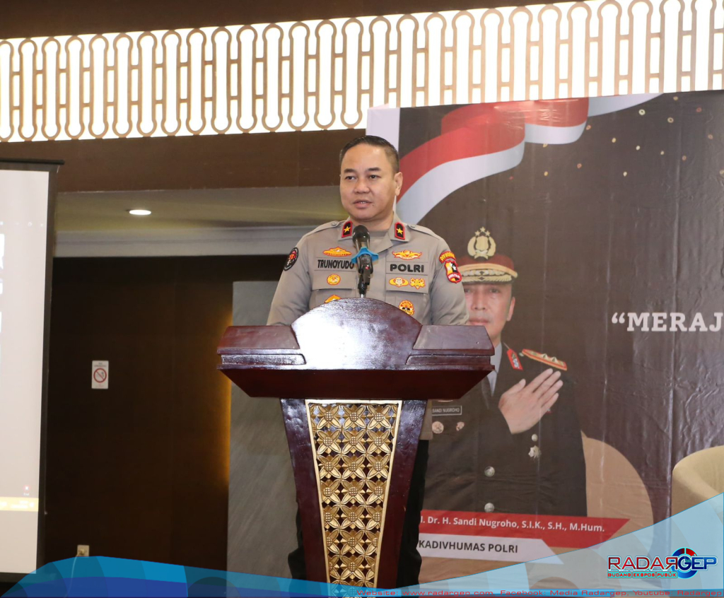 Dialog Penguatan Internal Polri: Merajut Kebhinnekaan dan Meneguhkan Nilai Kebangsaan Menuju IndonesiaEmas 2045